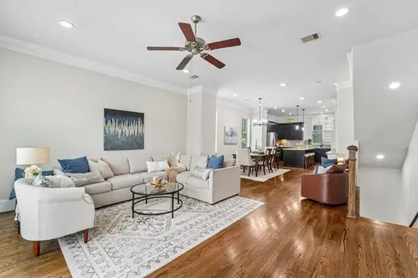 1010 W 24th Street #O, Houston, TX 77008