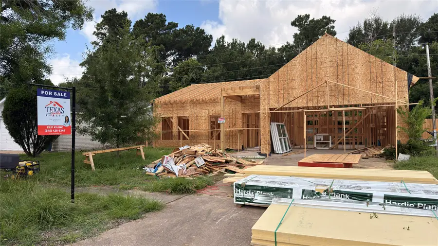 8715 Victoria Forest Drive, Houston, TX 77088 - #3