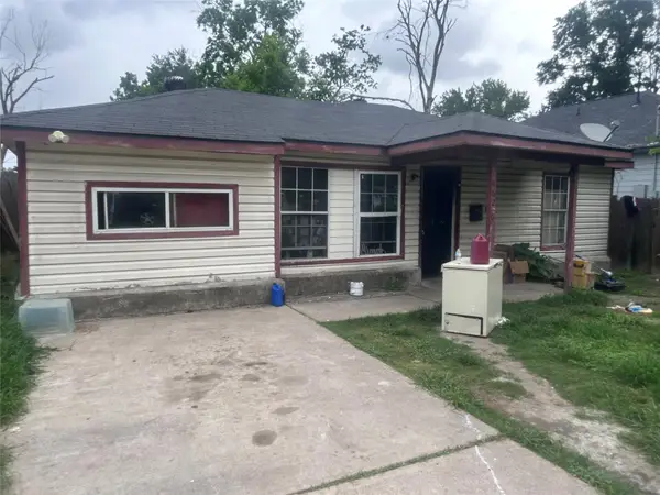 4629 Larkspur Street, Houston, TX 77051