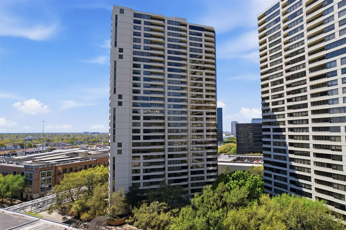 15 Greenway Plaza #3A, Houston, TX 77046 - #1