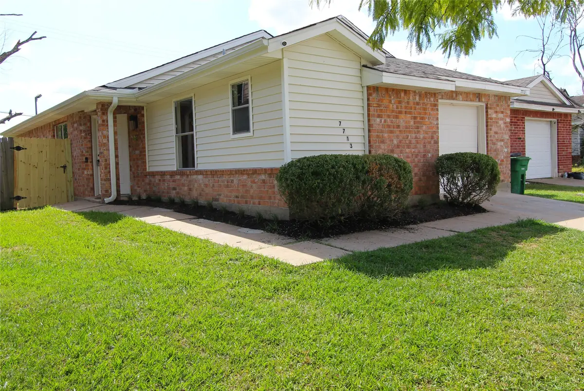 7713 Ellis Drive, Stafford Missouri City, TX 77489 - #1