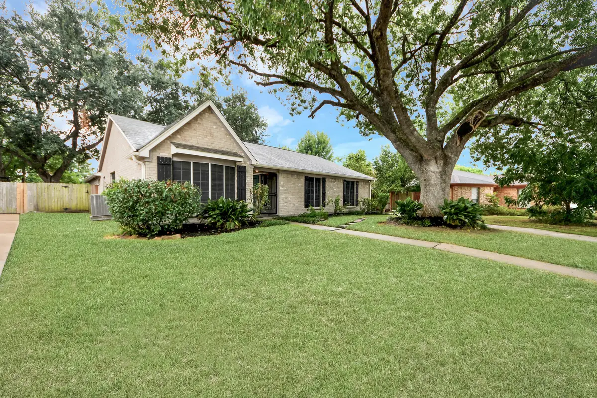 5409 Stone Creek Drive, La Porte, TX 77571 - #1