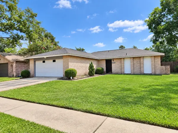 6932 Foxwaithe Lane, Humble, TX 77338