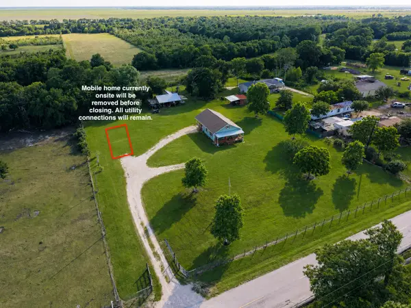 2240 Meyer Road, Beasley, TX 77417