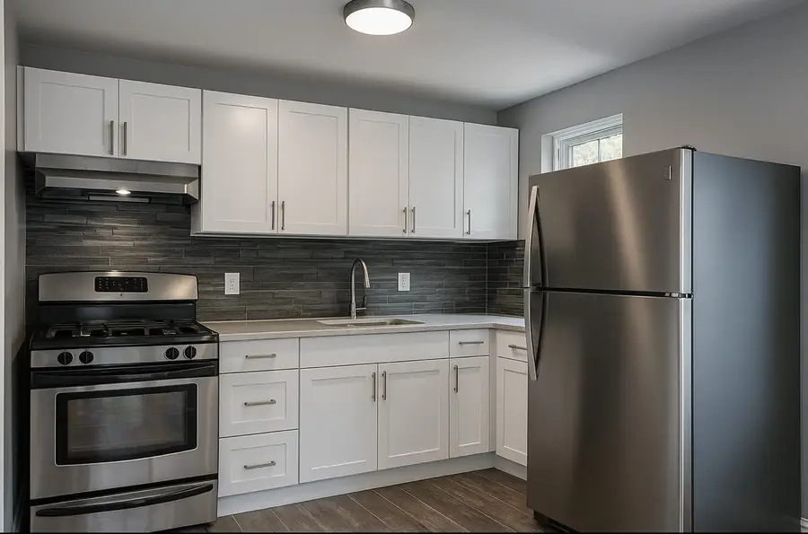 10006 Chesterfield Drive, Houston, TX 77051 - Image #3