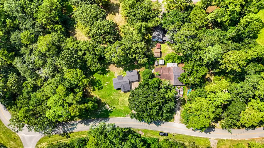 411 Waterfall Drive, Huffman, TX 77336 - Image #3