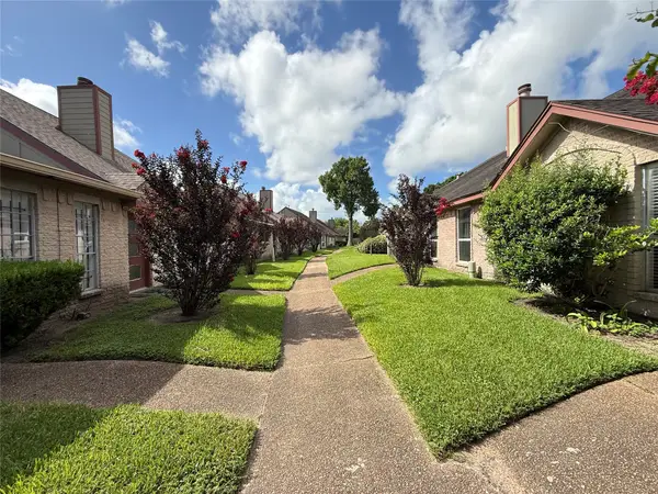 7943 W Airport Boulevard, Houston, TX 77071