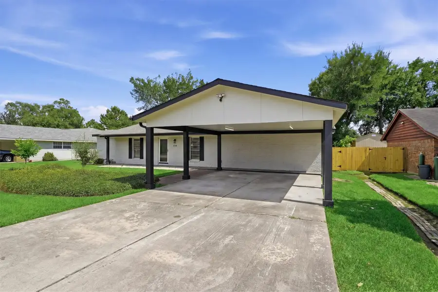 114 Caldwell Street, Baytown, TX 77520 - #2