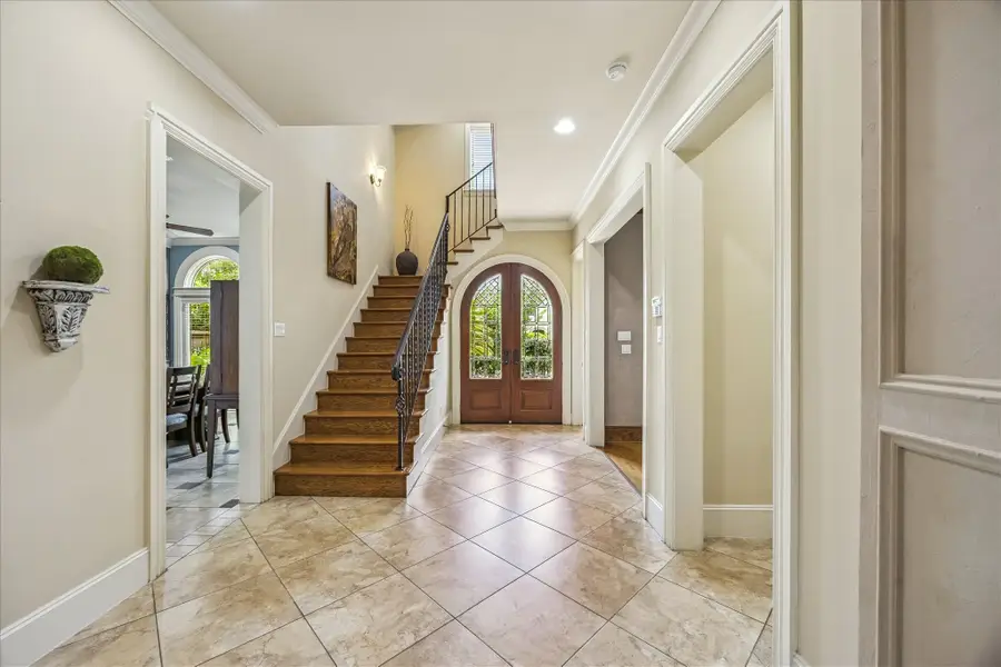 37 Hackberry Lane, Houston, TX 77027 - Image #2