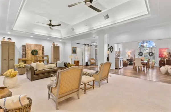901 Longmire Road #51, Conroe, TX 77304