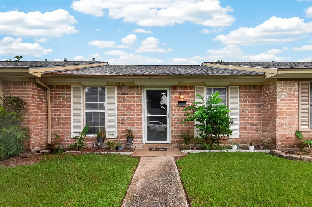 2316 Buchanan Drive, Baytown, TX 77520 - #1