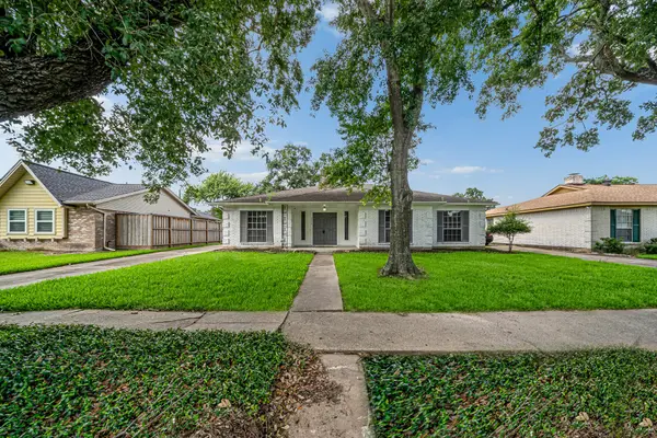 9214 Sharpcrest Street, Houston, TX 77036