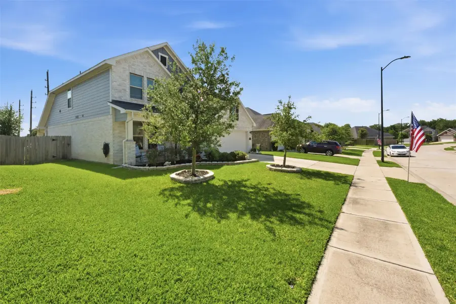 8411 Delta Down Dr Drive, Fulshear, TX 77441 - #2