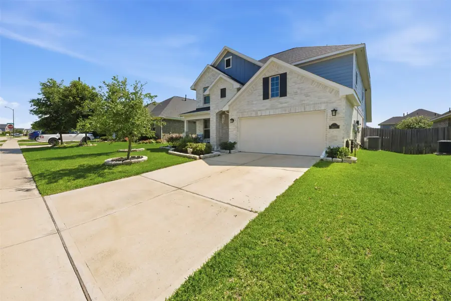 8411 Delta Down Dr Drive, Fulshear, TX 77441 - #3