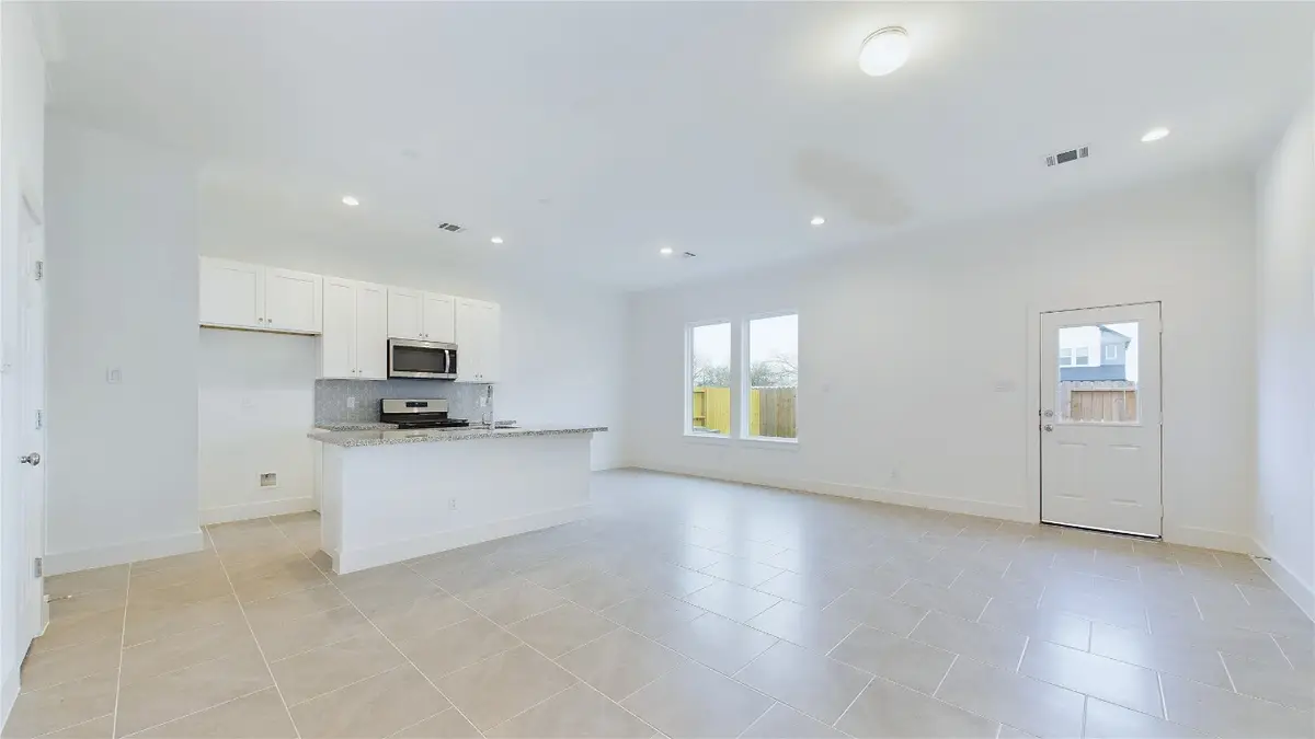 6404 Pregonero Lane, Houston, TX 77048 - #1