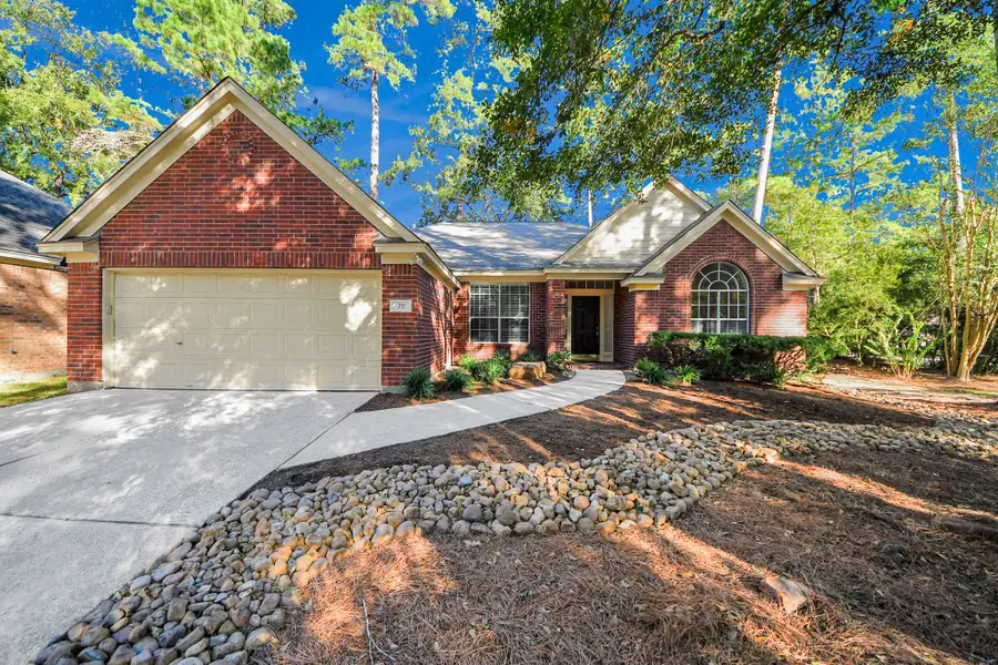 70 N Lace Arbor Drive, The Woodlands, TX 77382 - Image #3