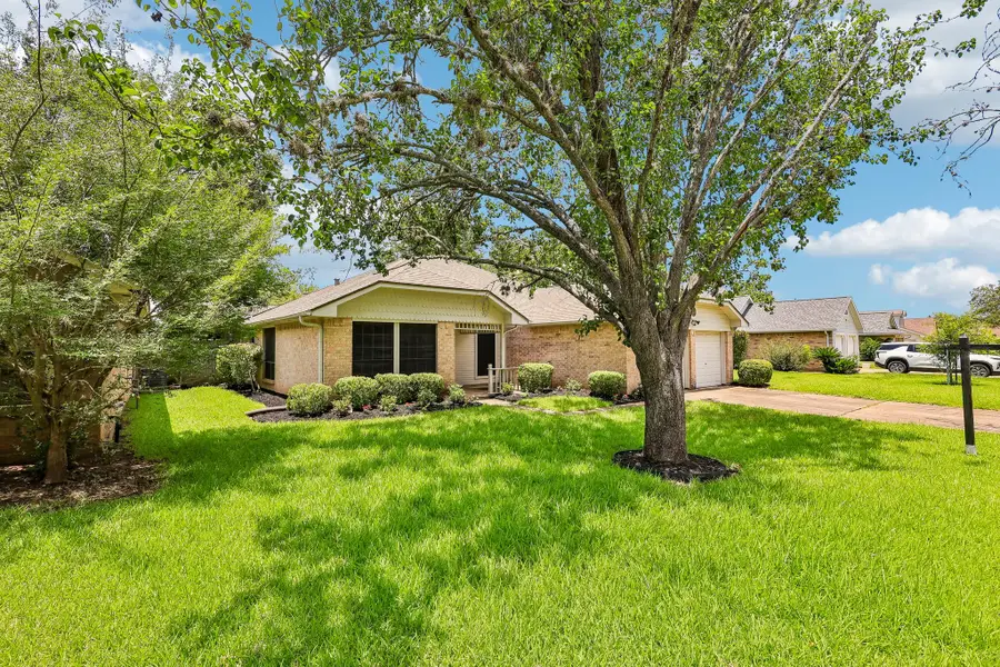 3222 Kempwood Drive, Sugar Land, TX 77479 - #3