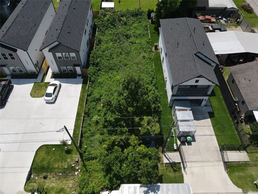 1035 North Lane, Houston, TX 77088 - #2