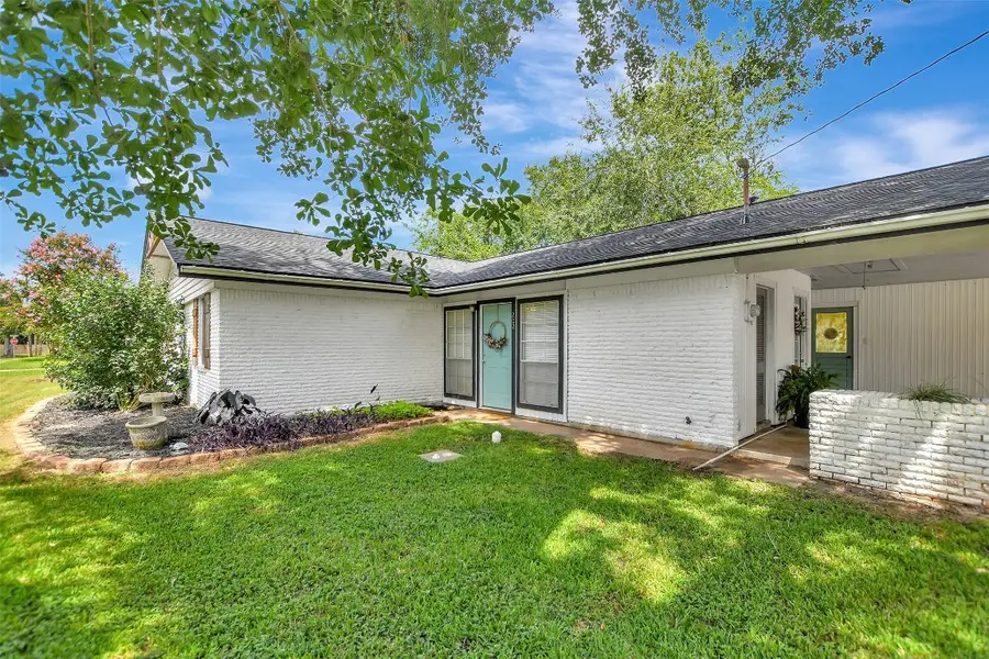 202 W Limit Street, Madisonville, TX 77864 - #3