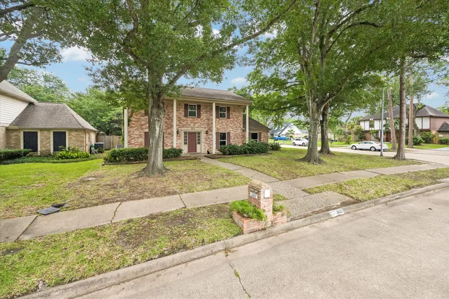 1823 Valley Vista Drive, Houston, TX 77077 - #2
