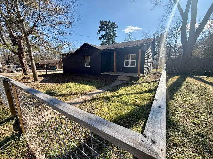314 E Madison Street, Overton, TX 75684 - #3