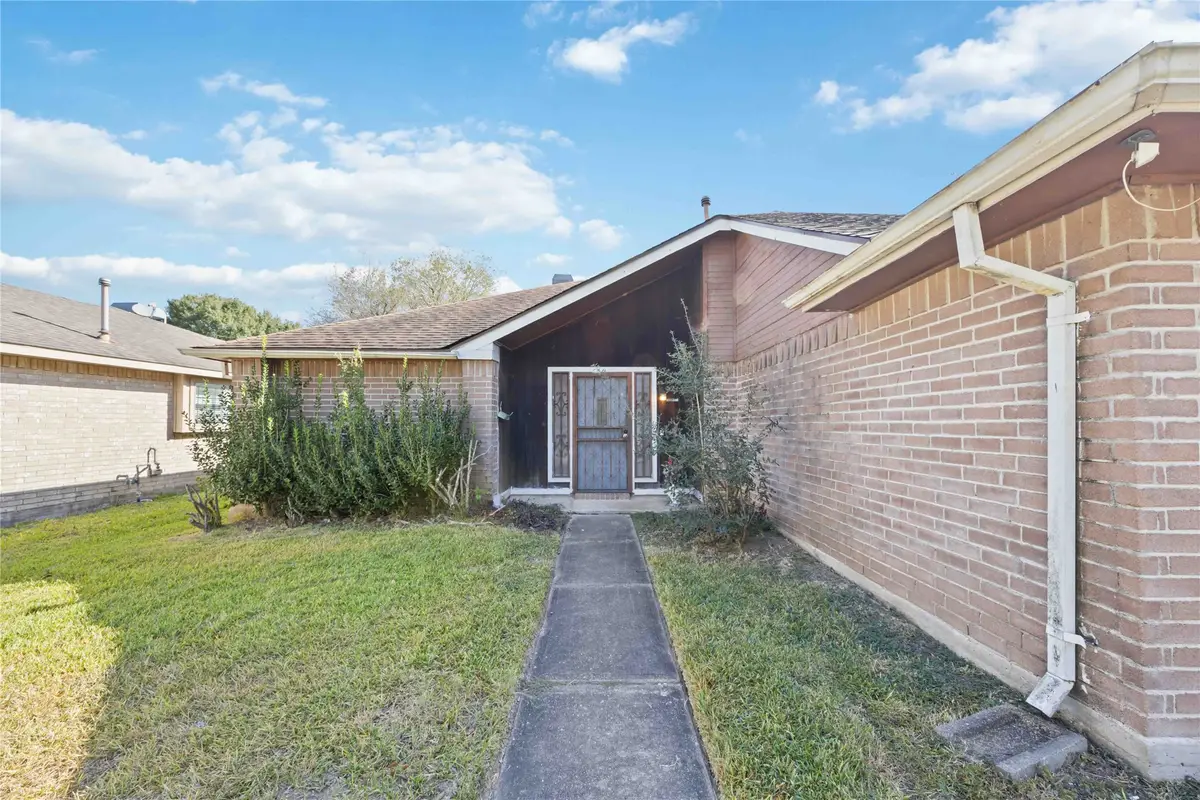 16715 Gold Bridge Court, Houston, TX 77053 - Image #1