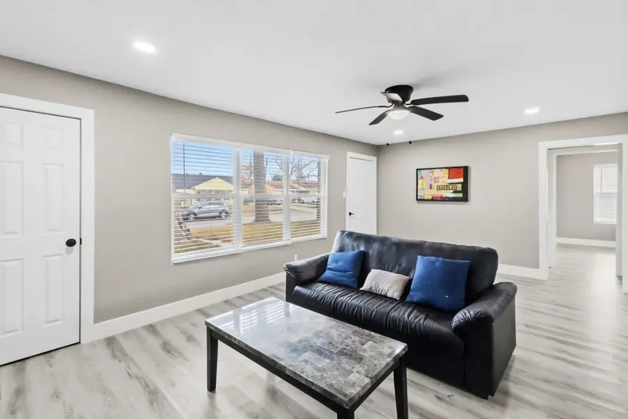 5914 Southcrest Street, Houston, TX 77033 - #3