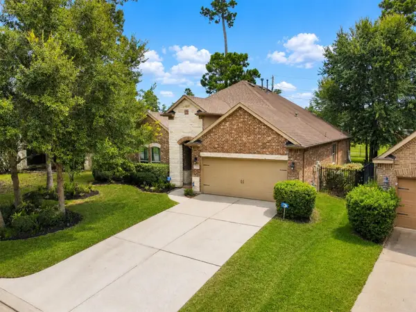 79 W Wading Pond Circle, The Woodlands, TX 77375