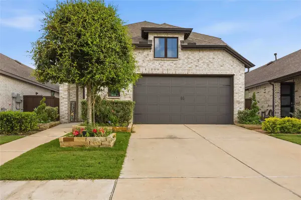 3735 Handel Drive, Iowa Colony, TX 77583