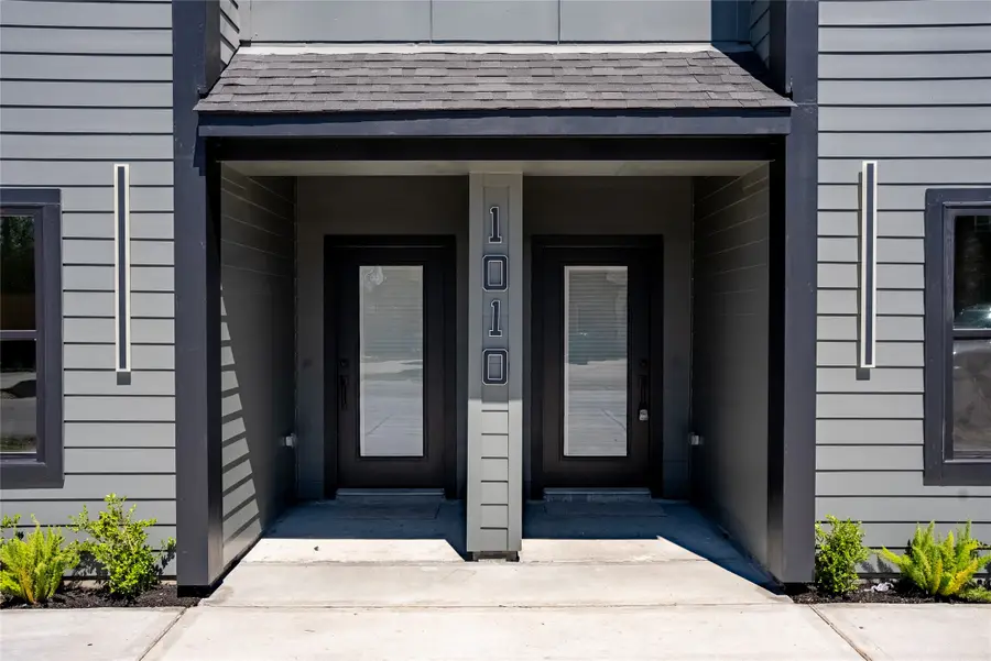 1010 Calvin Avenue, Houston, TX 77088 - #2