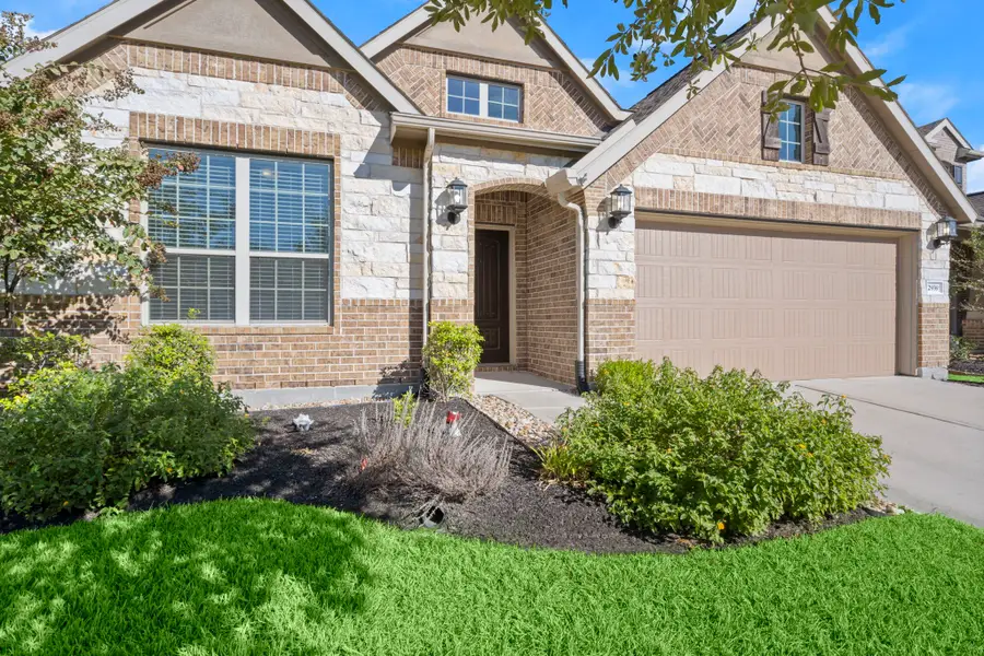 2939 Twin Cove Court, Conroe, TX 77301 - Image #2