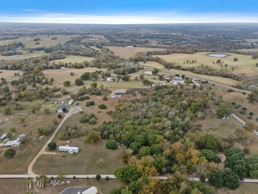 4959 Rock Island Lane, Washington, TX 77880 - Image #2