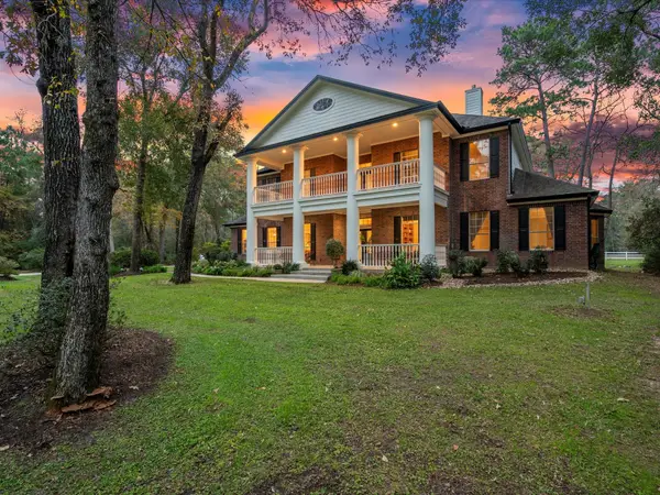 32906 Crestlake Boulevard, Magnolia, TX 77354