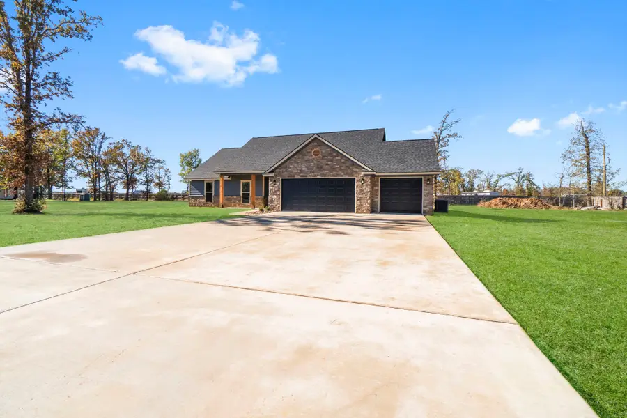 171 Pearl Court, Onalaska, TX 77360 - Image #2