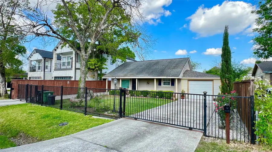 7518 Gracia Street, Houston, TX 77037 - #2