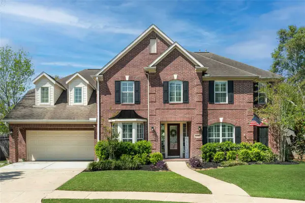 1627 Hill Spring Drive, Sugar Land, TX 77479