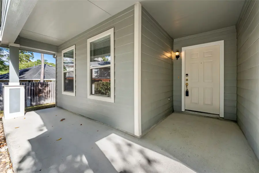 10 Druids Glen Place, The Woodlands, TX 77382 - Image #3