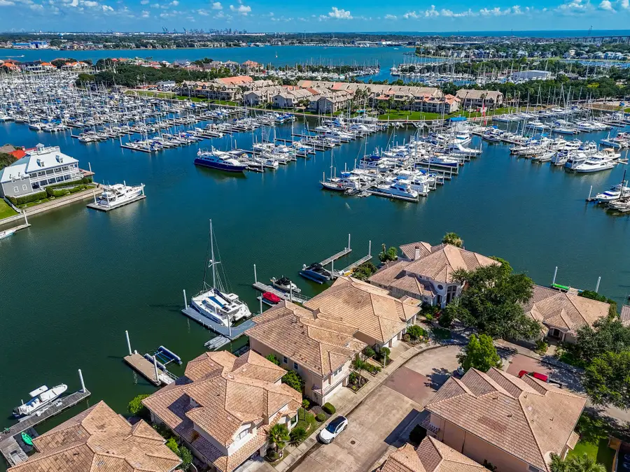 313 Harborside Circle, Kemah, TX 77565 - #2