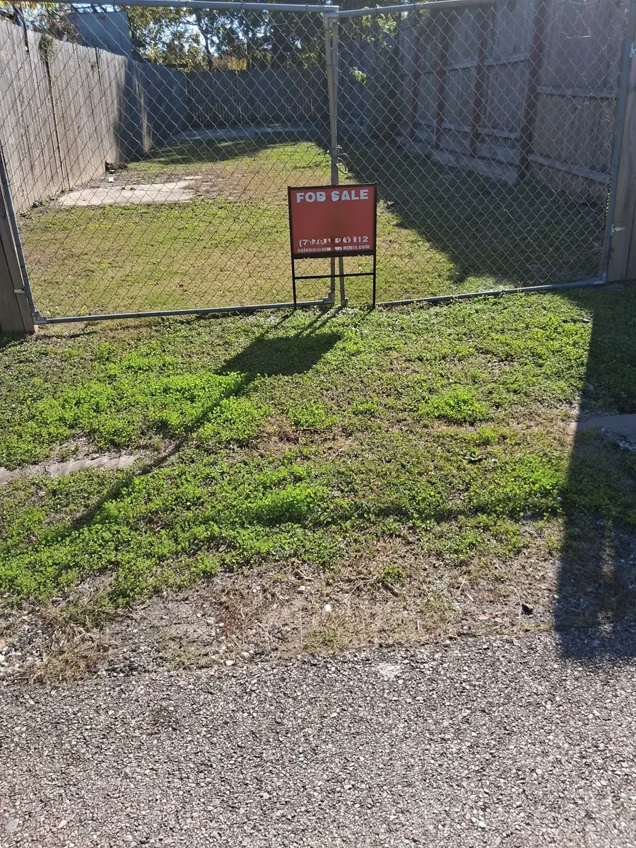 629 E 37th Street, Houston, TX 77022 - Image #3