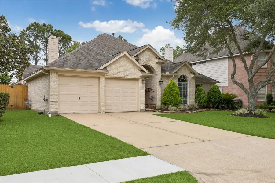 7415 Tranquil River Drive, Pasadena, TX 77505 - #2