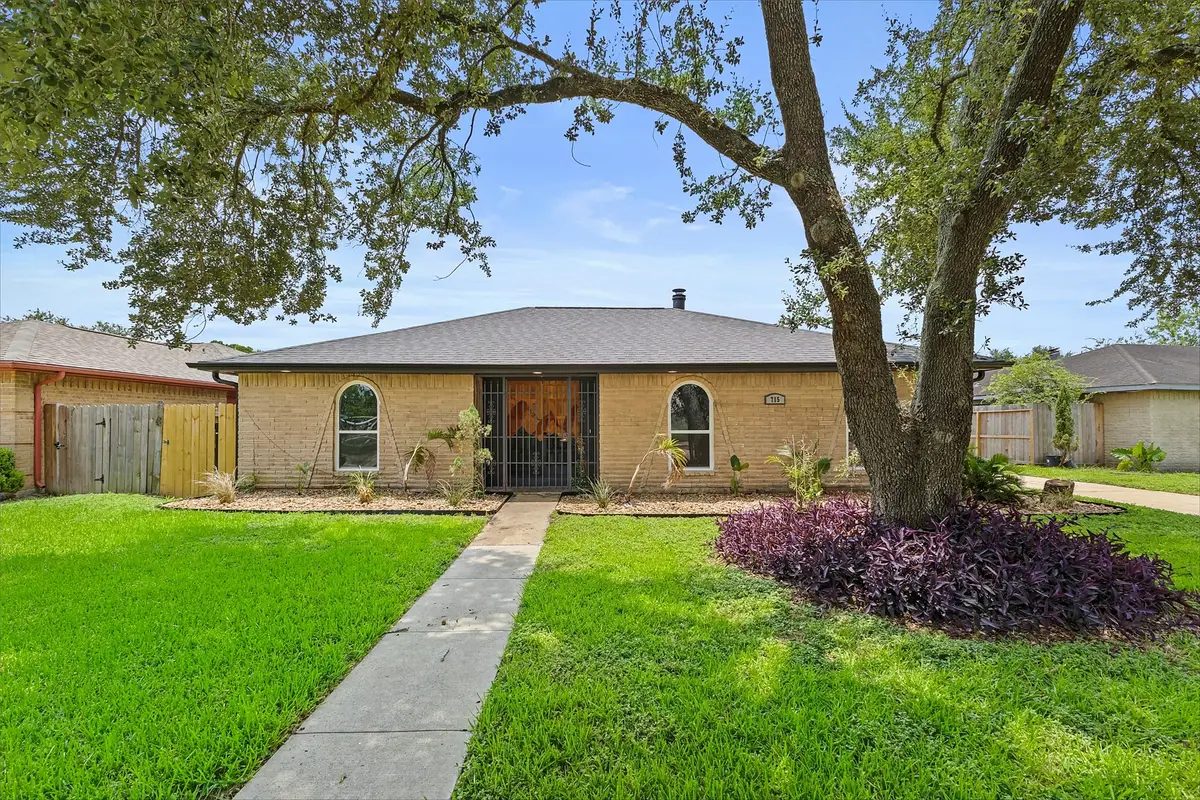 715 Whippoorwill Dr, Missouri City, TX 77489 - #1