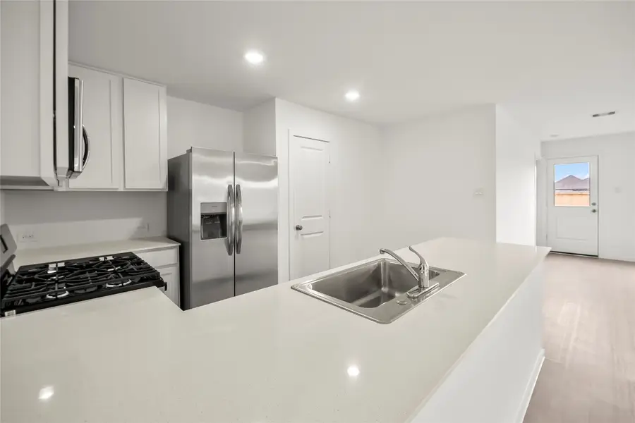 158 Sterling River Lane, Magnolia, TX 77354 - Image #2