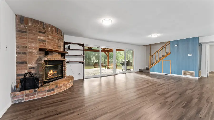 402 Placid Lake Lane, Magnolia, TX 77354 - Image #3