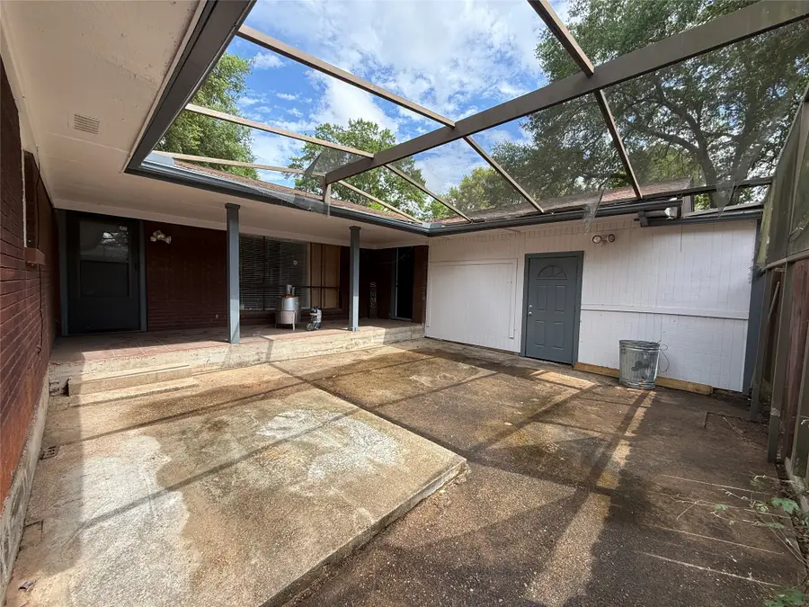 584 Elm Street, Prairie View, TX 77484 - #3