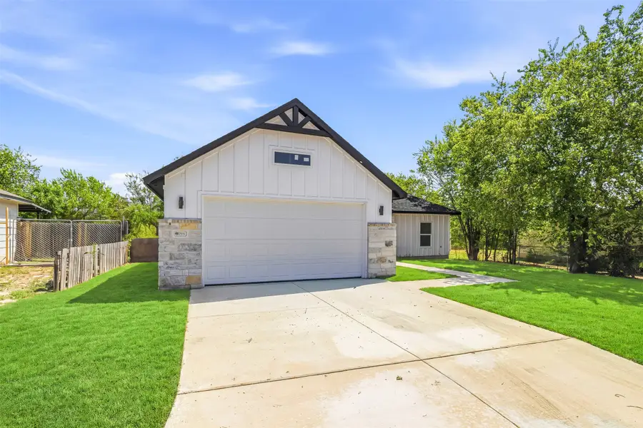 706 S Brownleaf Street, San Antonio, TX 78227 - #2