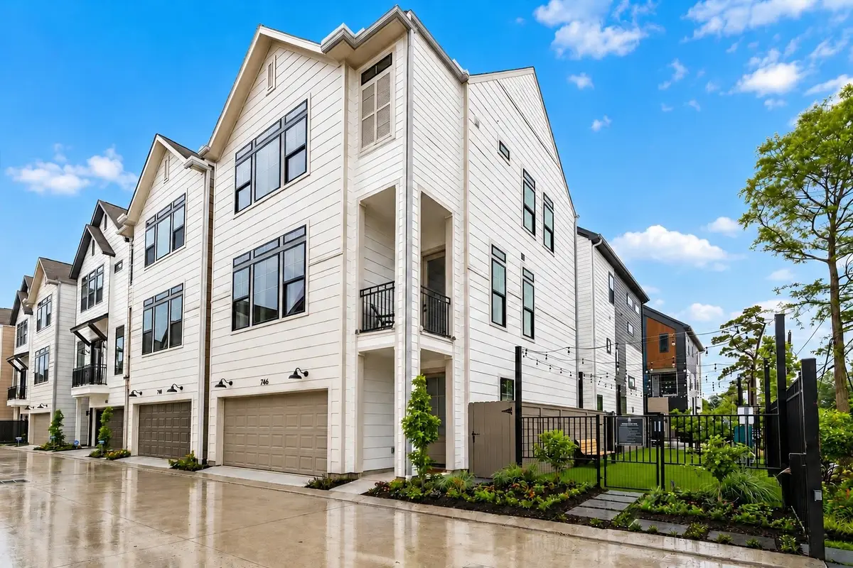 752 Curtin Street, Houston, TX 77018 - #1