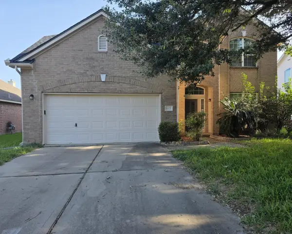 9005 Sundown Drive, Pearland, TX 77584