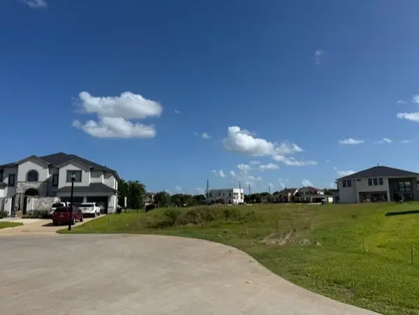 8710 Channing Court, Richmond, TX 77469