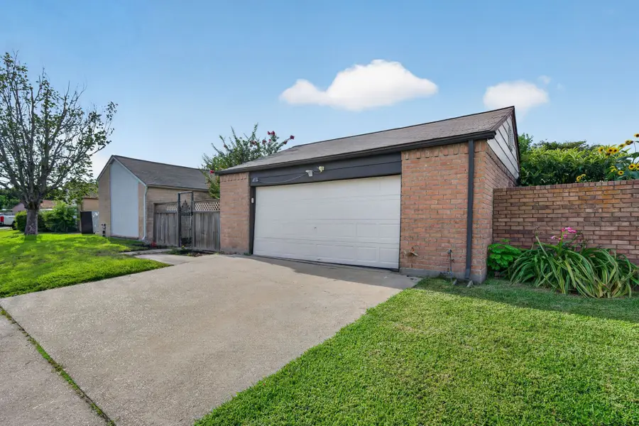 6 Quailwood Drive, Baytown, TX 77521 - #2