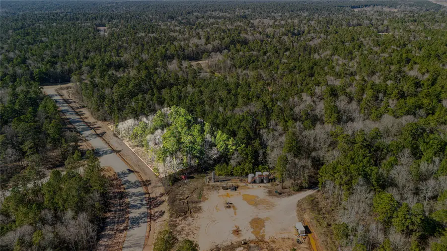 129 Bunkhouse Road, Huntsville, TX 77340 - Image #2